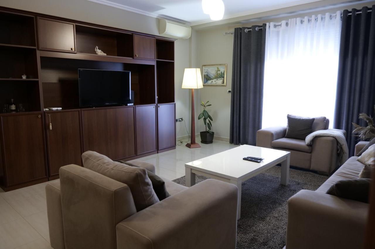 Luxury Condo In Tirana Extérieur photo