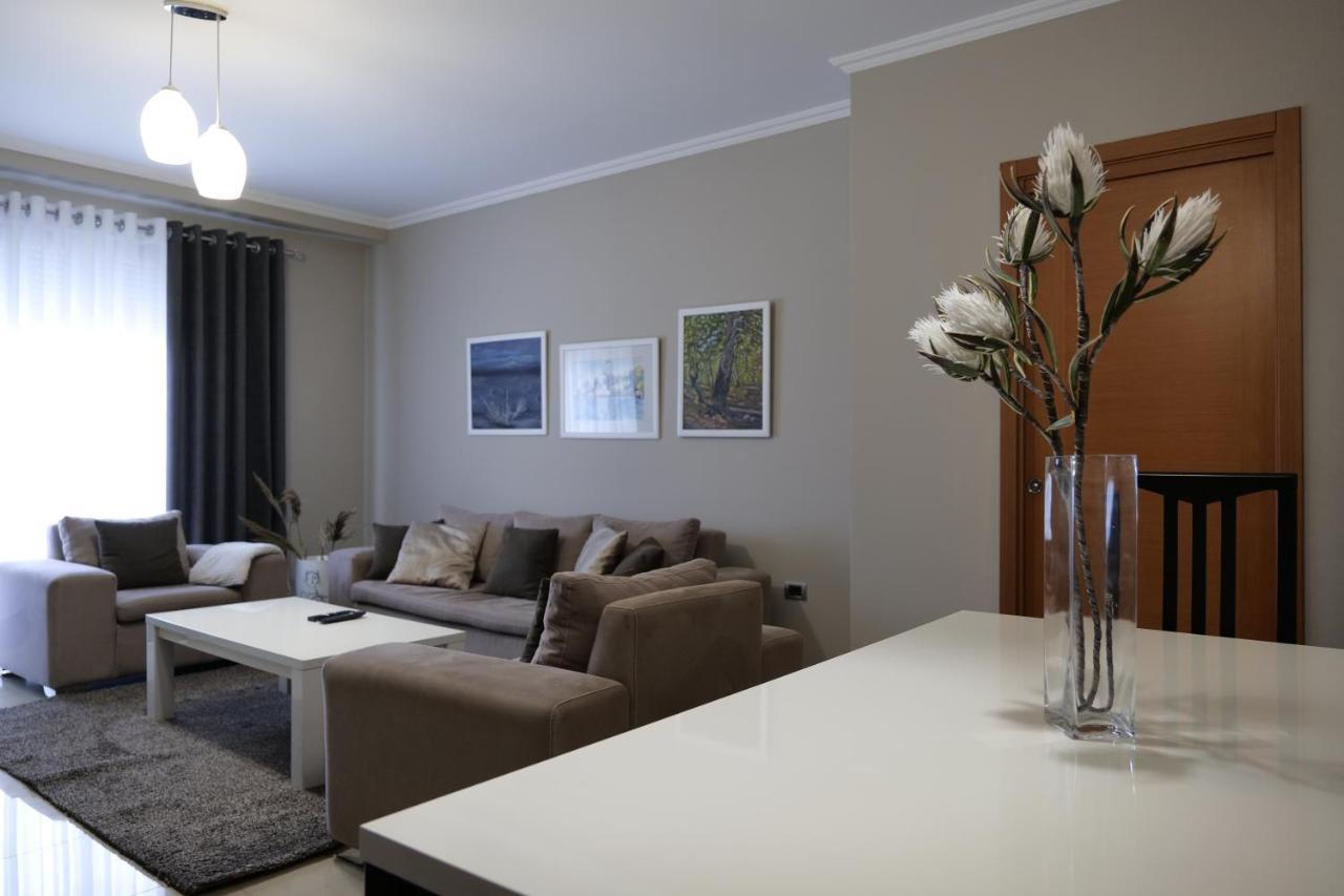 Luxury Condo In Tirana Extérieur photo